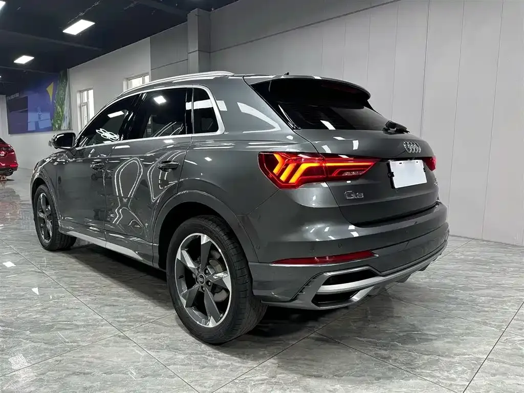Audi Q3 — фото 8