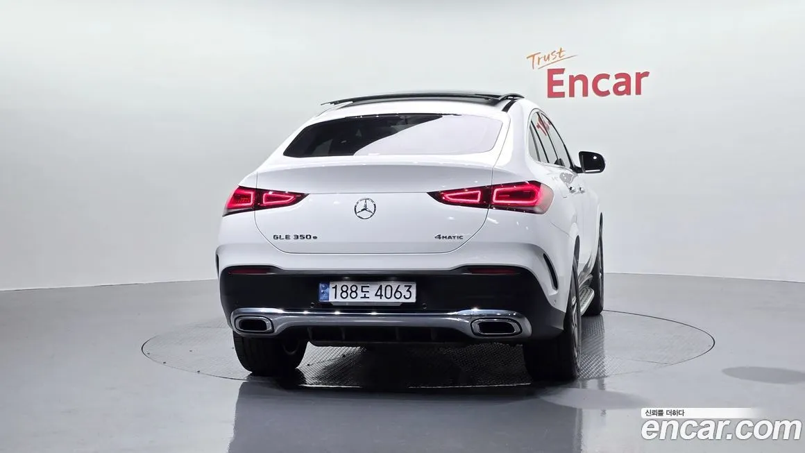 Mercedes-Benz GLE-Class — фото 6
