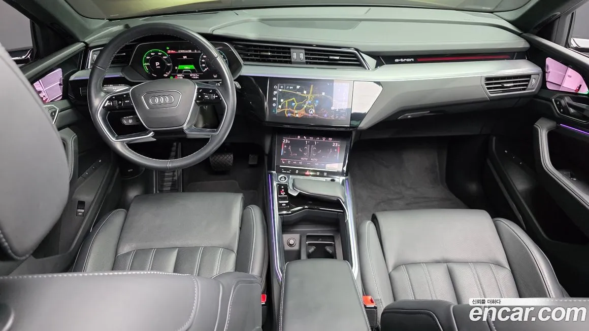 Audi Q8 e-tron — фото 8
