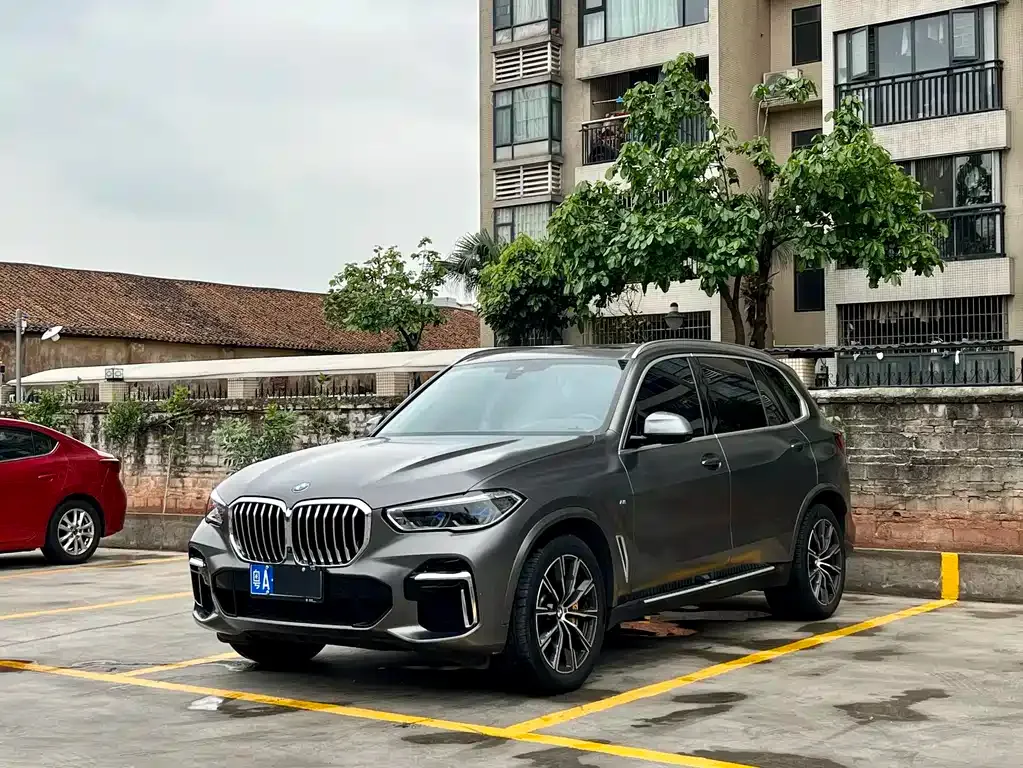 BMW X5 — фото 1