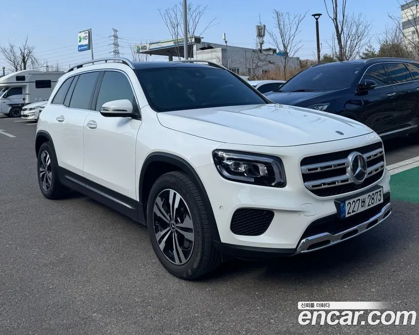 Mercedes-Benz GLB-Class — фото 8