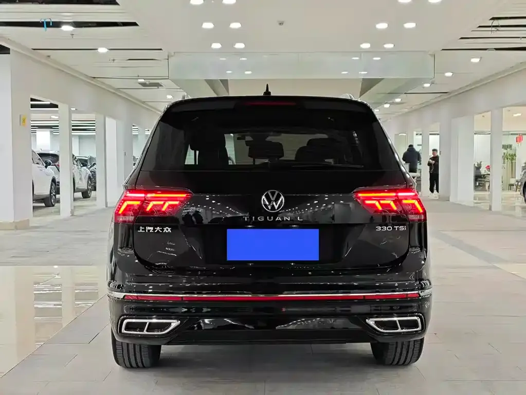 Volkswagen Tiguan L — фото 2