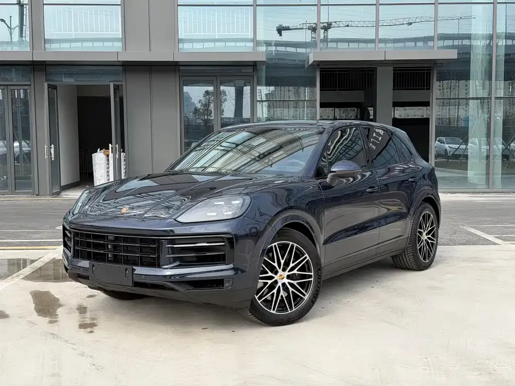 Porsche Cayenne — фото 1