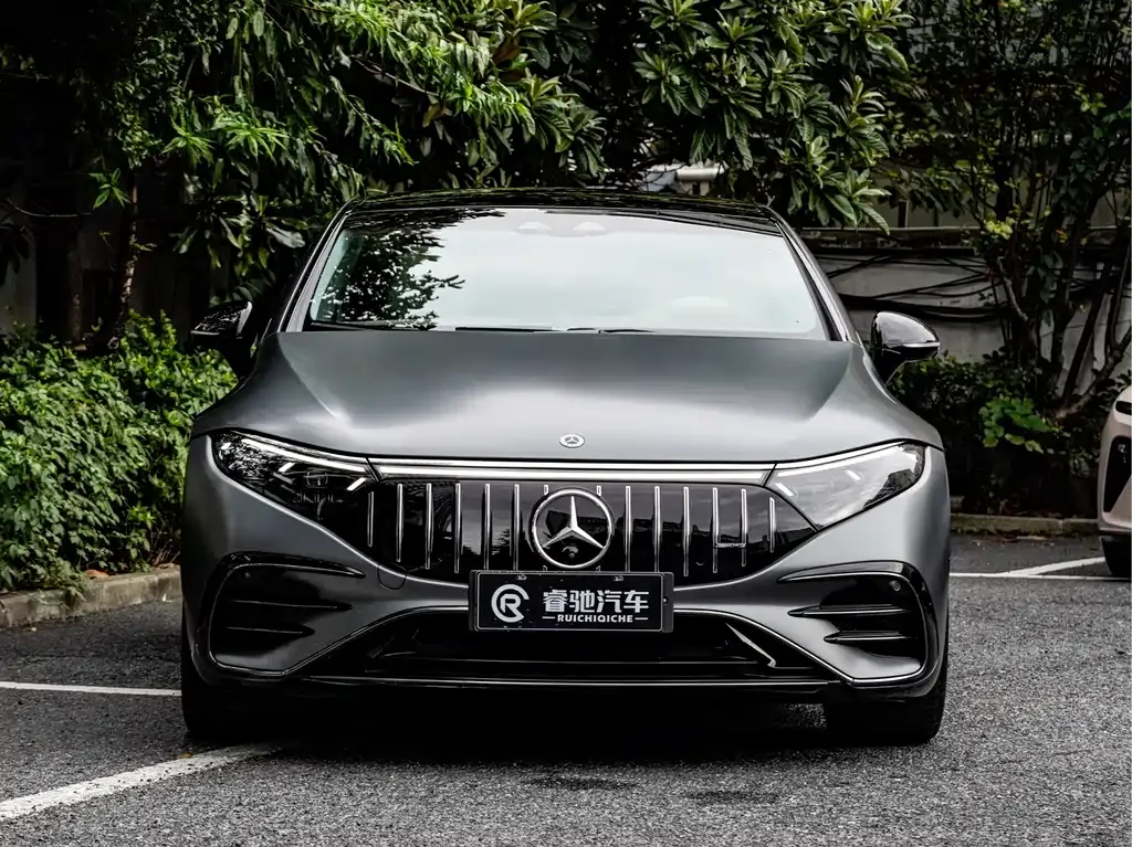 Mercedes-Benz EQS AMG — фото 7