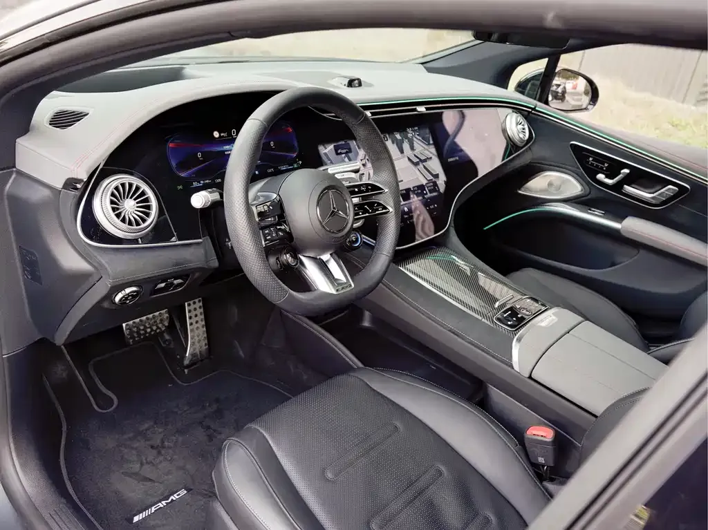 Mercedes-Benz EQS AMG — фото 6