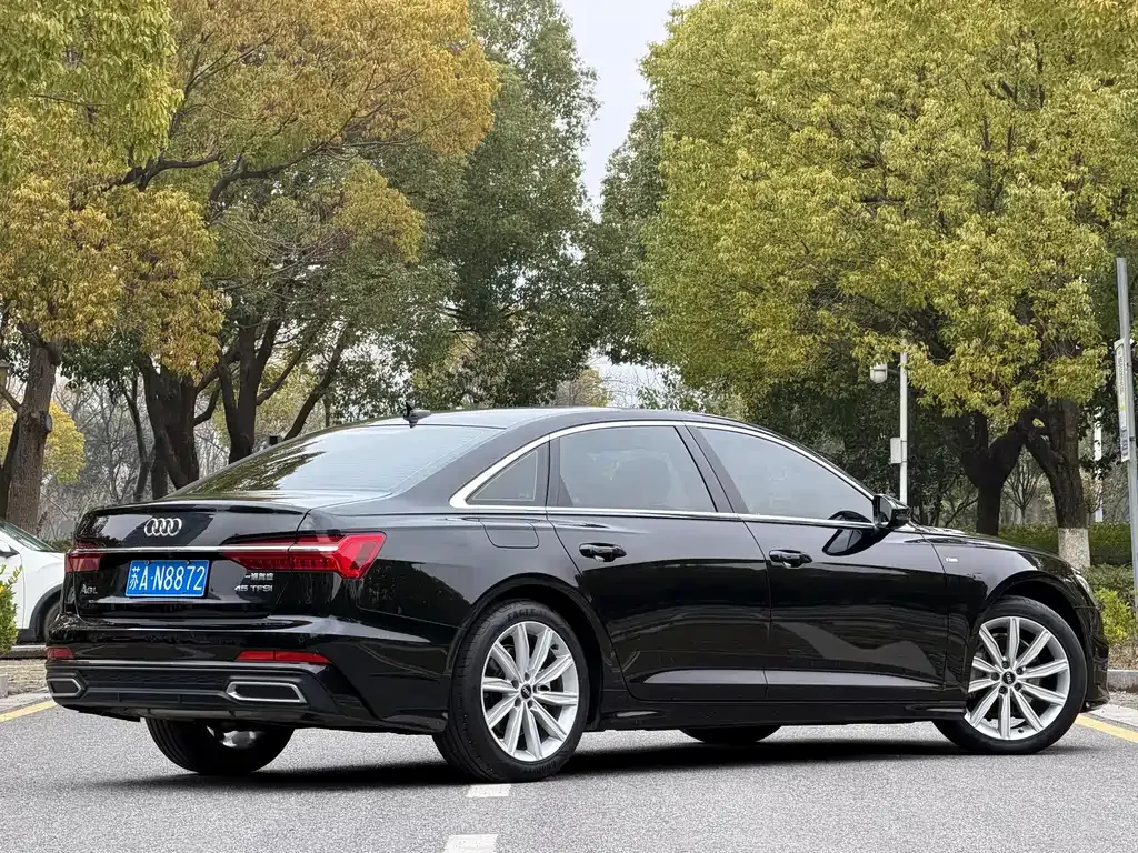 Audi A6L — фото 5