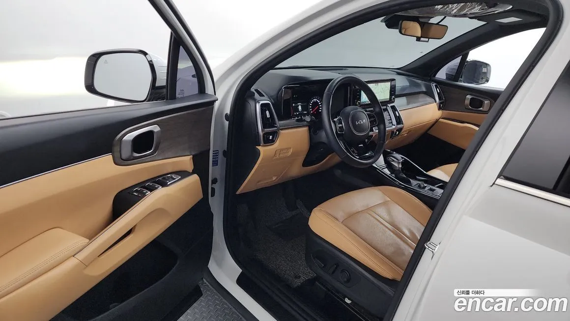 Kia Sorento — фото 8