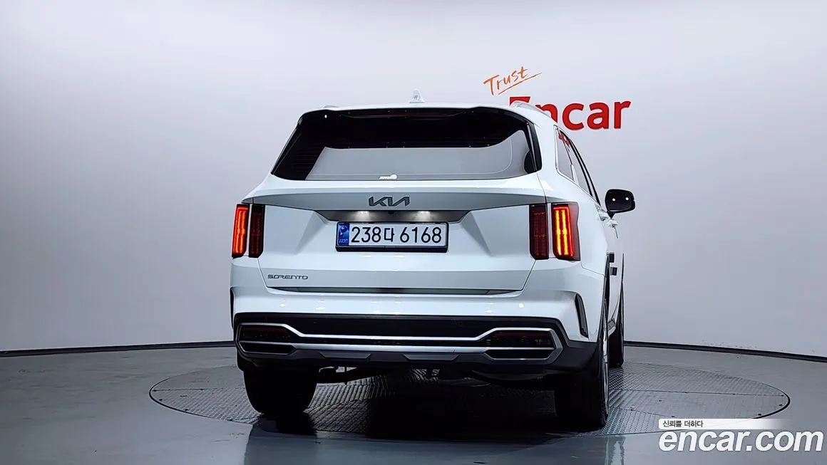 Kia Sorento — фото 6