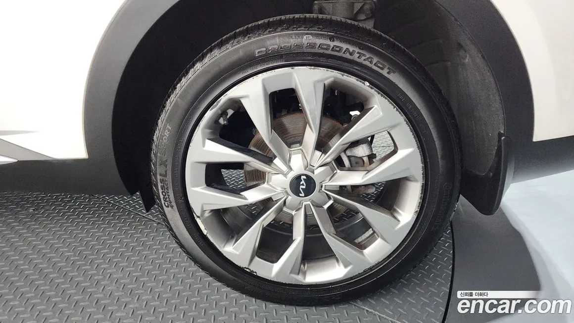 Kia Sorento — фото 9