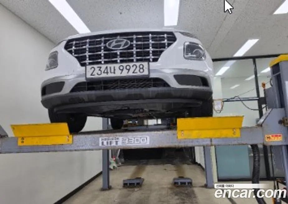 Hyundai Venue — фото 2