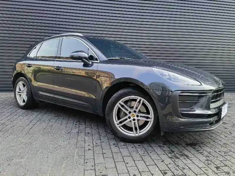 Porsche Macan — фото 1
