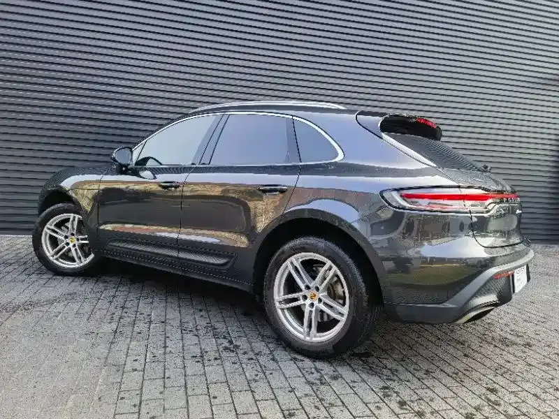 Porsche Macan — фото 5