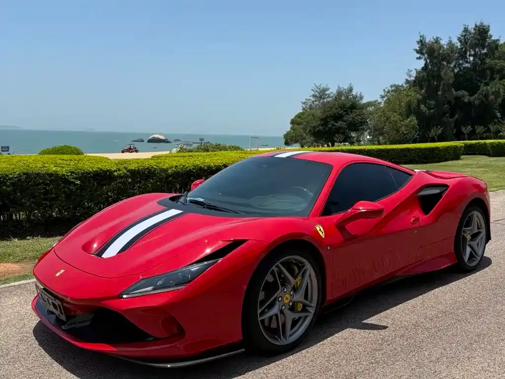 Ferrari F8 — фото 1