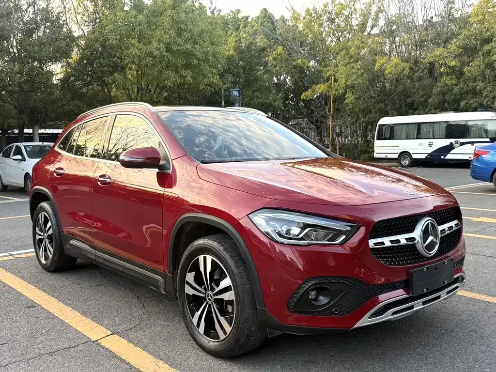 Mercedes-Benz GLA — фото 9