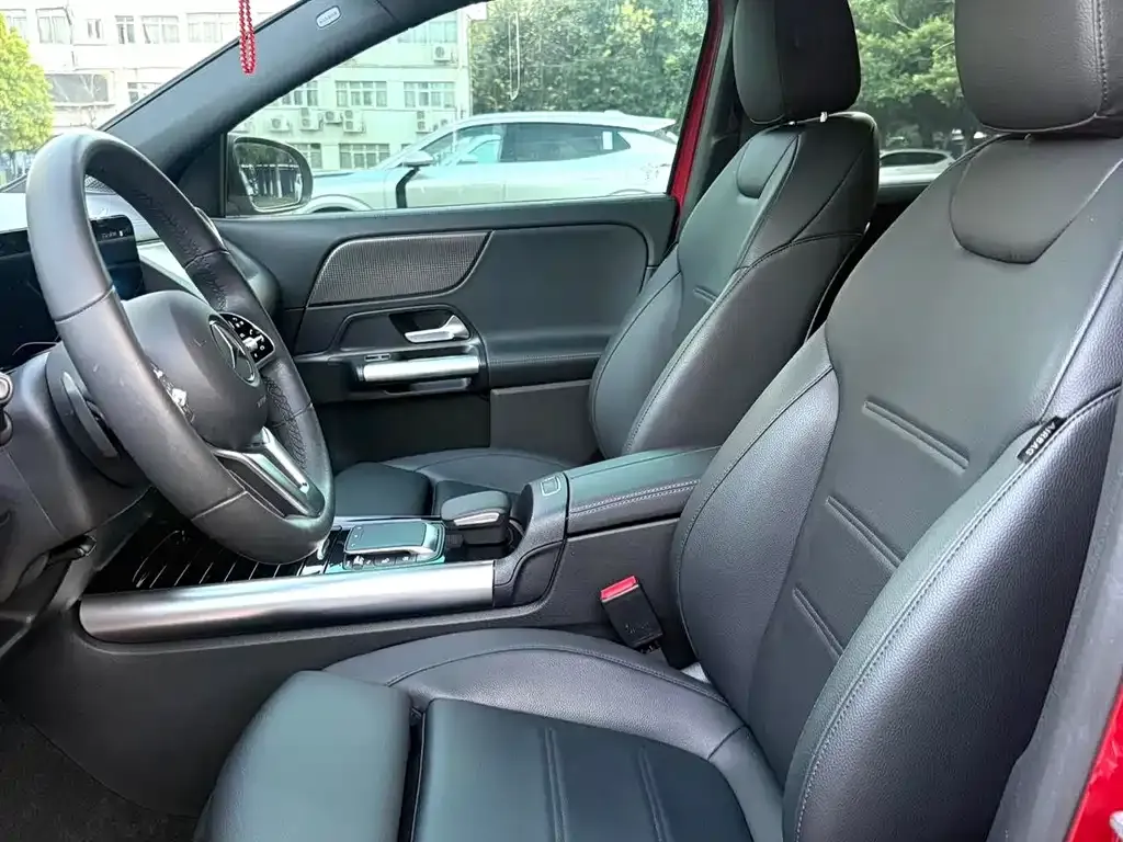 Mercedes-Benz GLA — фото 7