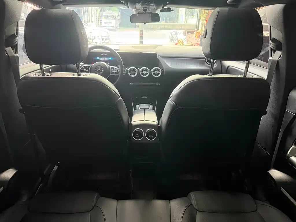 Mercedes-Benz GLA — фото 3