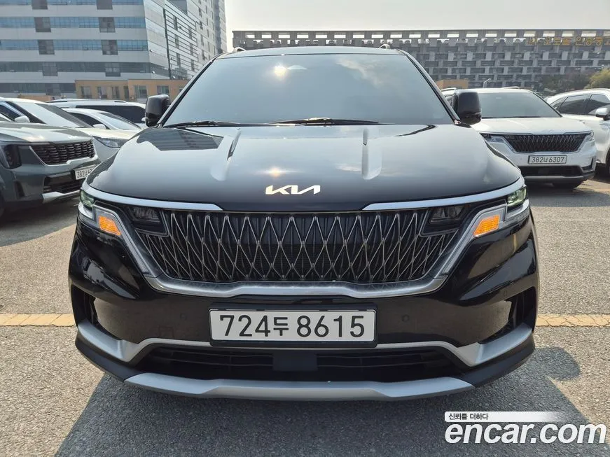 Kia Carnival — фото 1