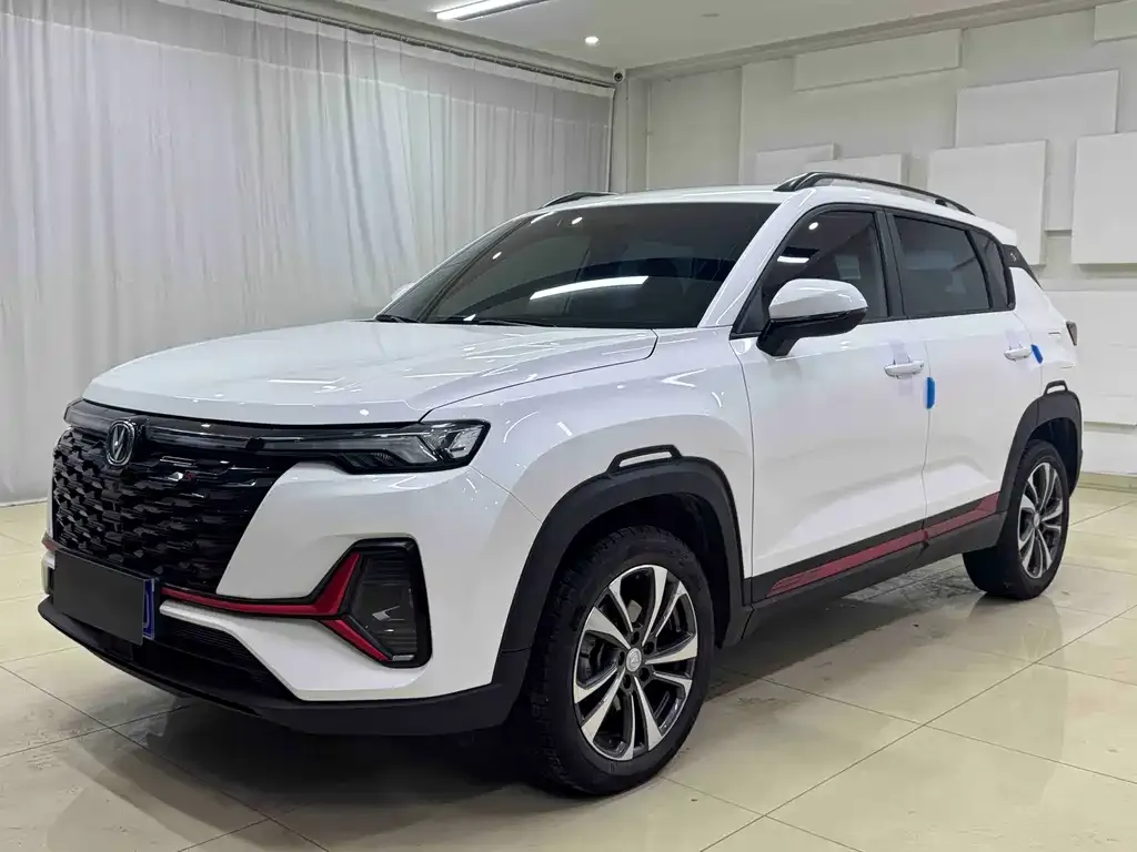 Changan CS35PLUS — фото 1