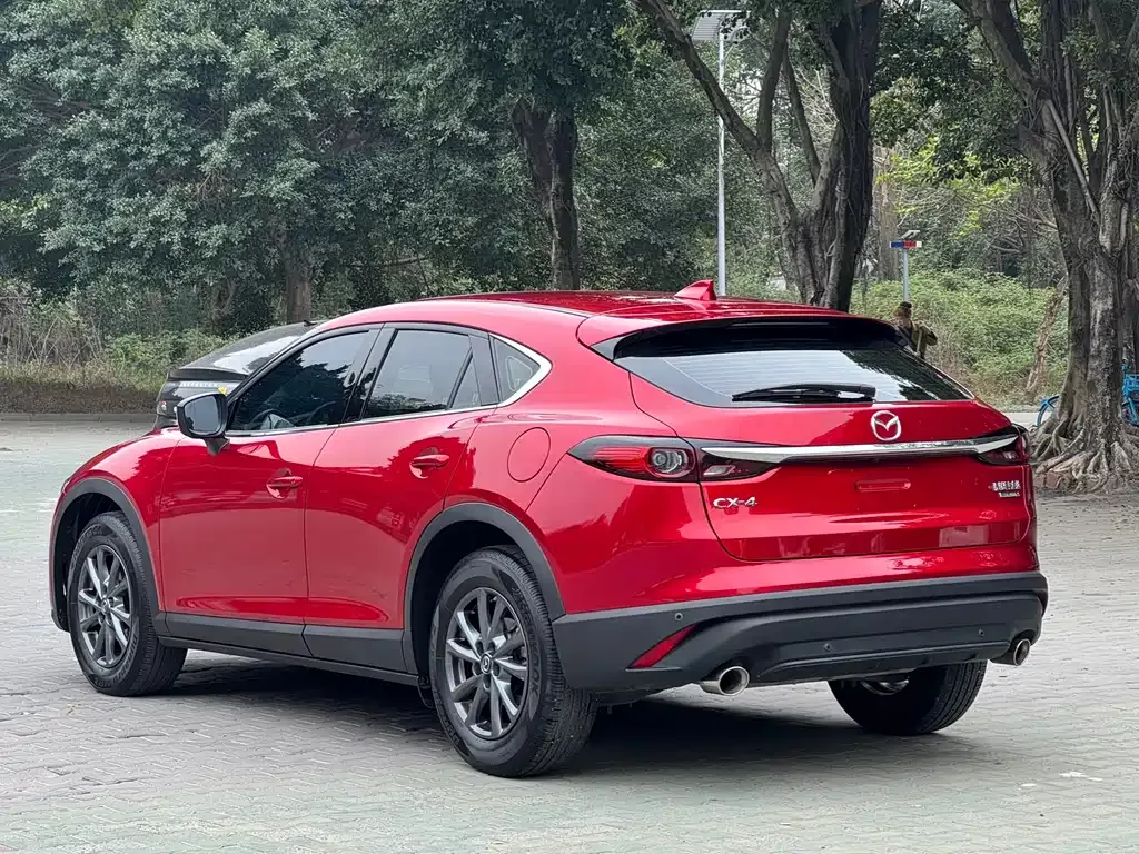 Mazda CX-4 — фото 8