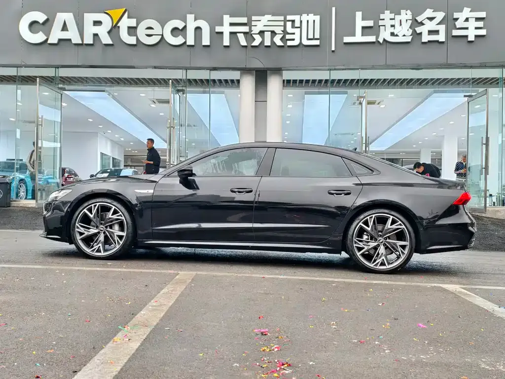 Audi A7L — фото 3