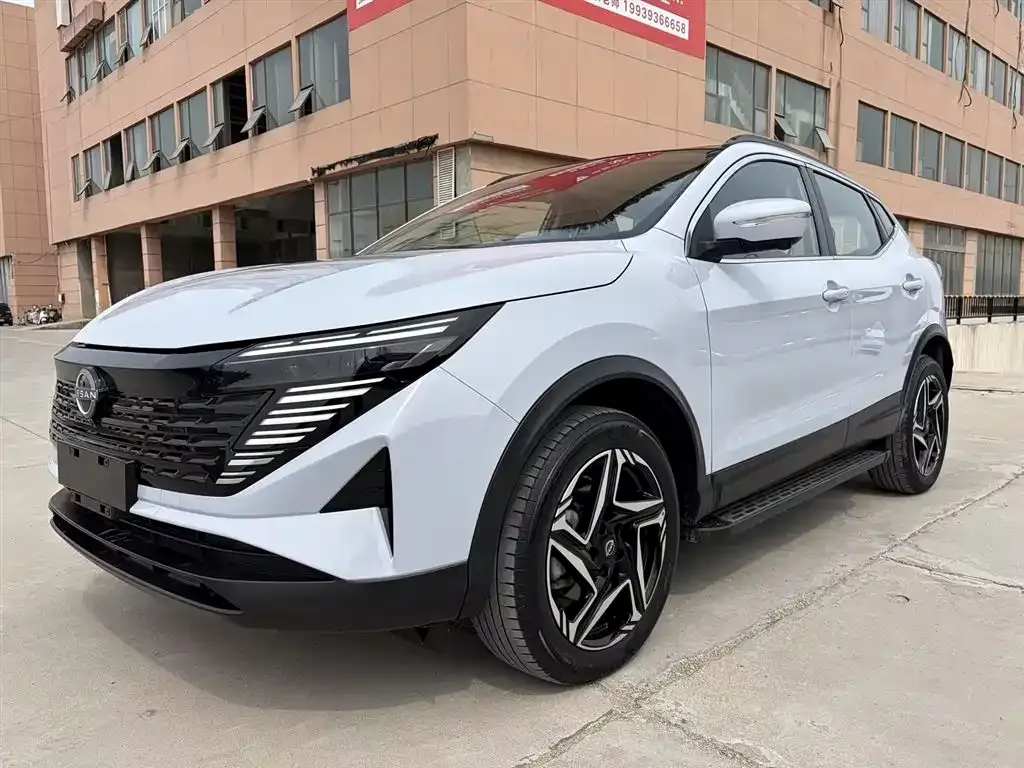 Nissan Qashqai — фото 1