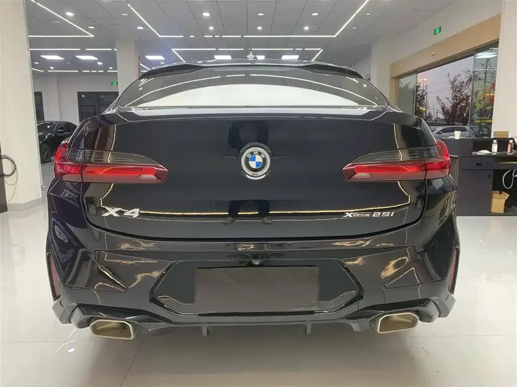 BMW X4 — фото 3