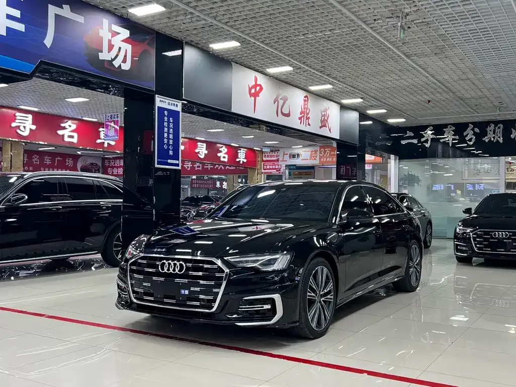 Audi A6L — фото 1