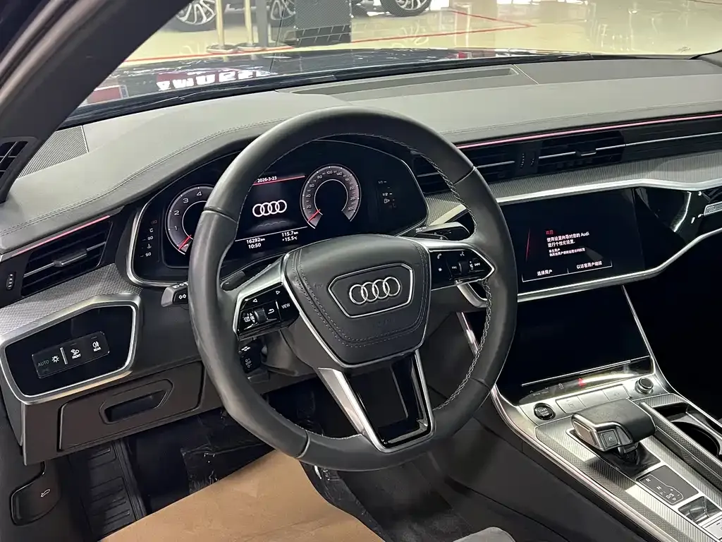 Audi A6L — фото 7
