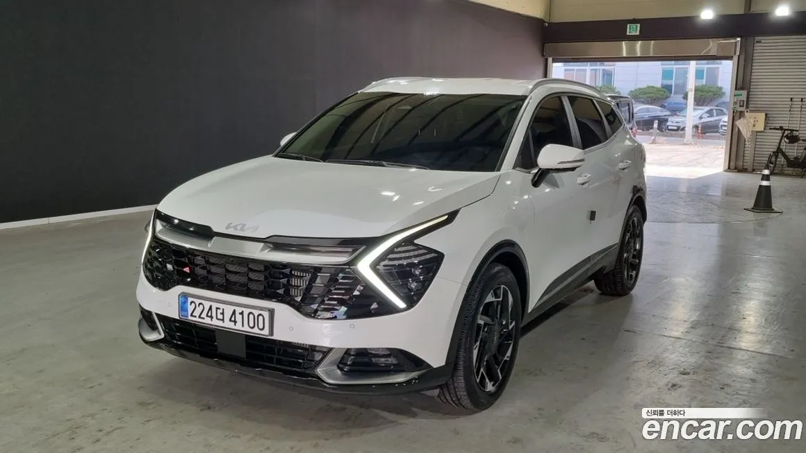 Kia Sportage — фото 1