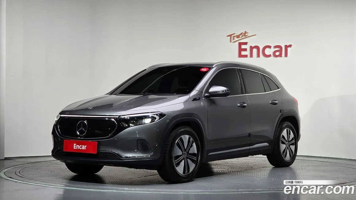 Mercedes-Benz EQA — фото 1
