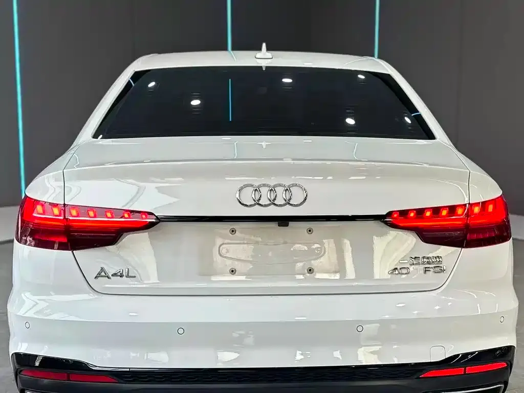 Audi A4L — фото 5