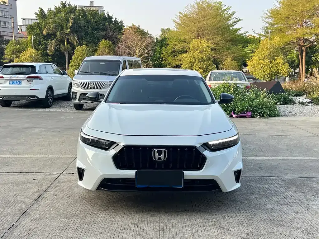 Honda Inspire — фото 8