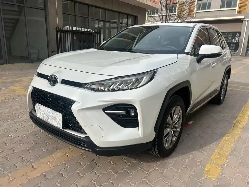 Toyota Wildlander — фото 1