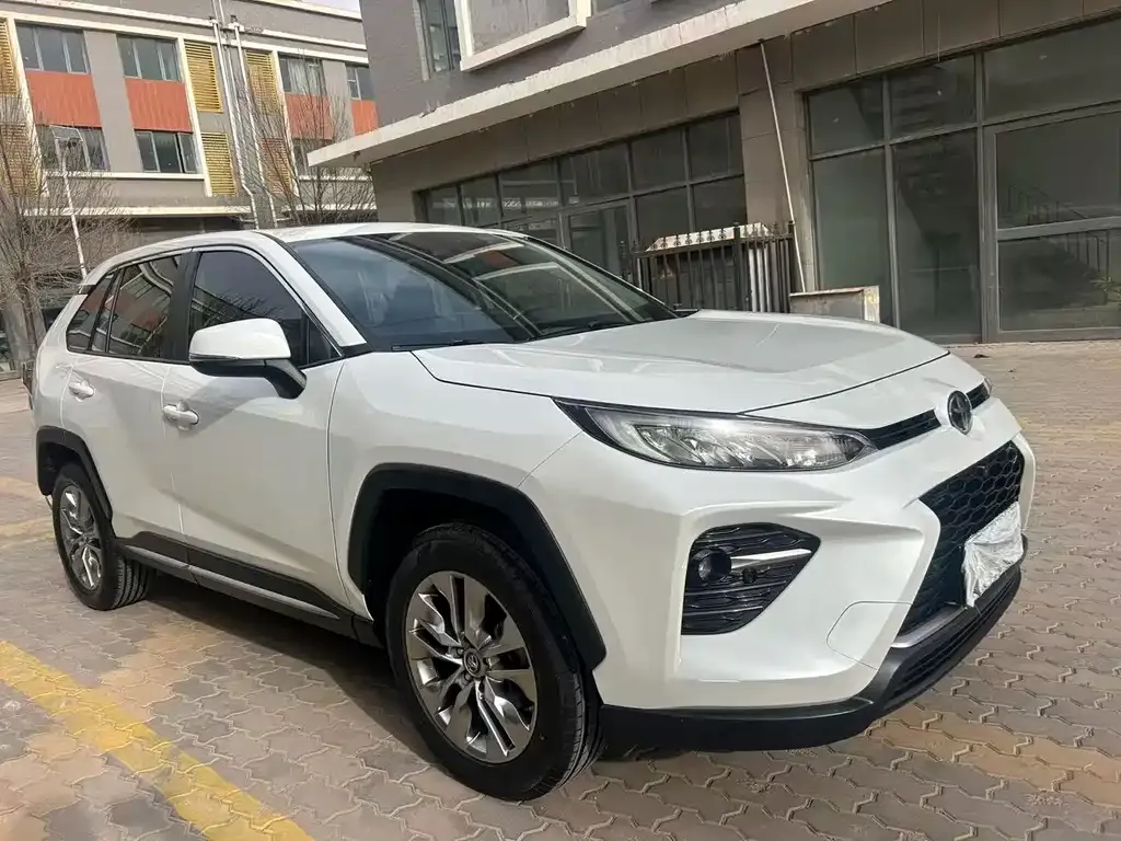 Toyota Wildlander — фото 3