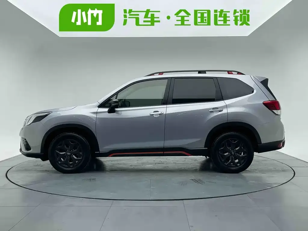 Subaru Forester — фото 4