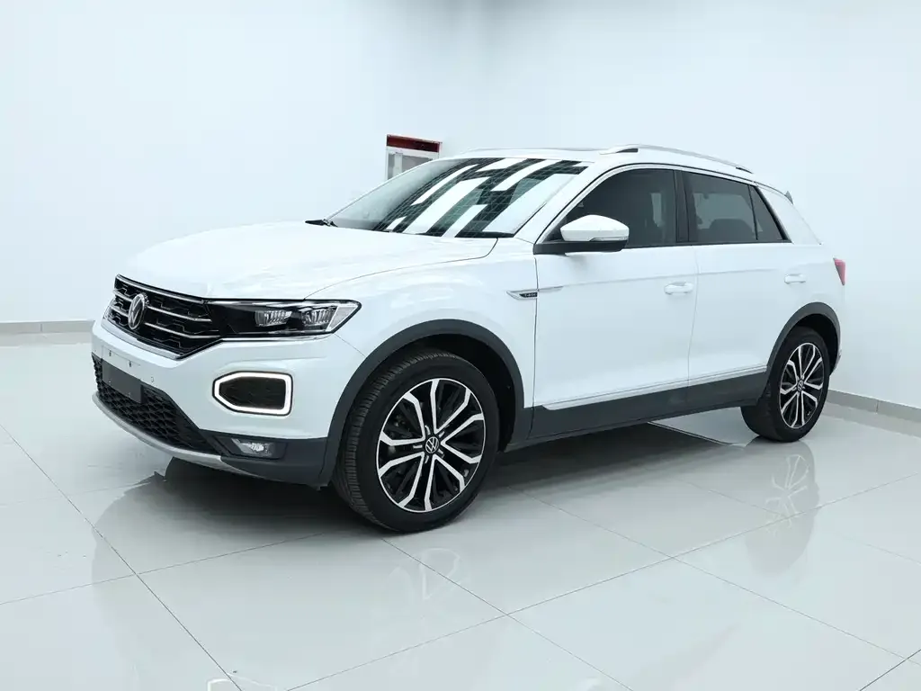 Volkswagen T-Roc — фото 1