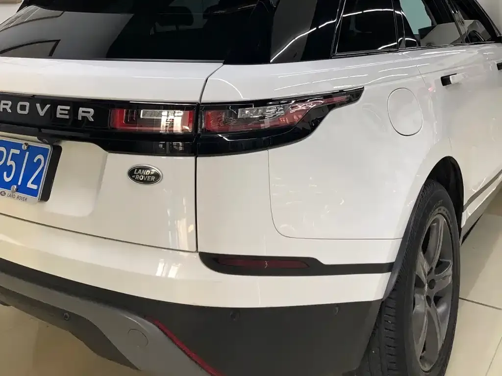 Land Rover Velar — фото 10