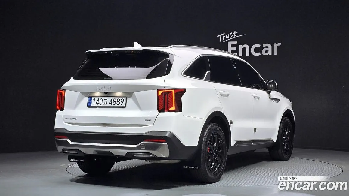 Kia Sorento — фото 10