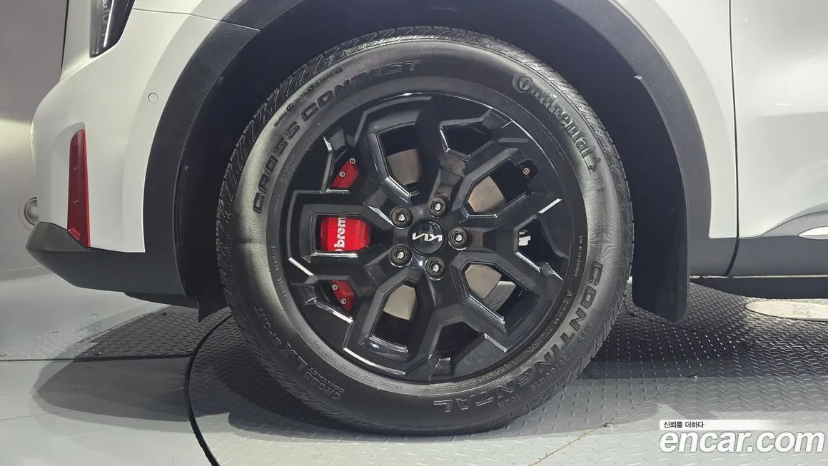 Kia Sorento — фото 9