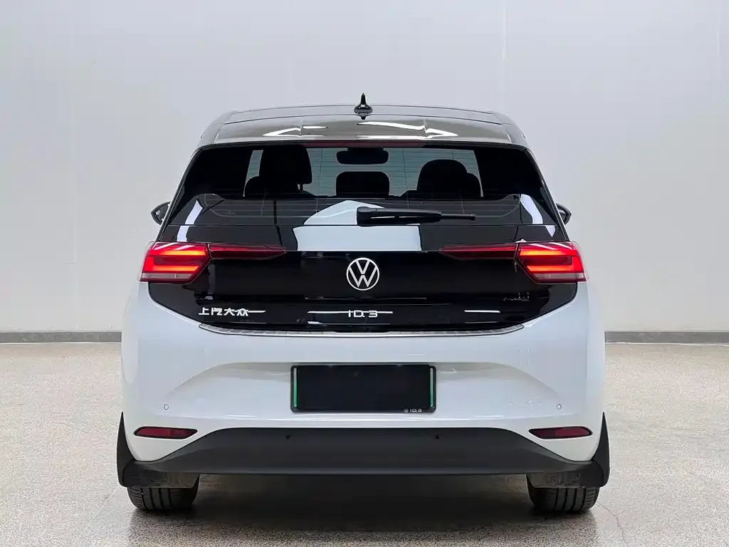 Volkswagen ID.3 — фото 6