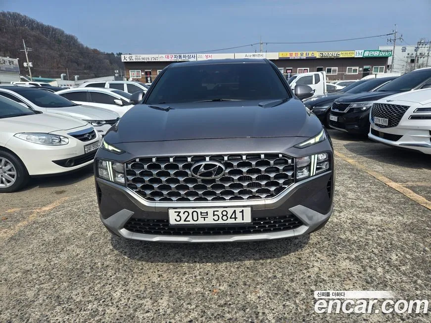 Hyundai Santafe — фото 1