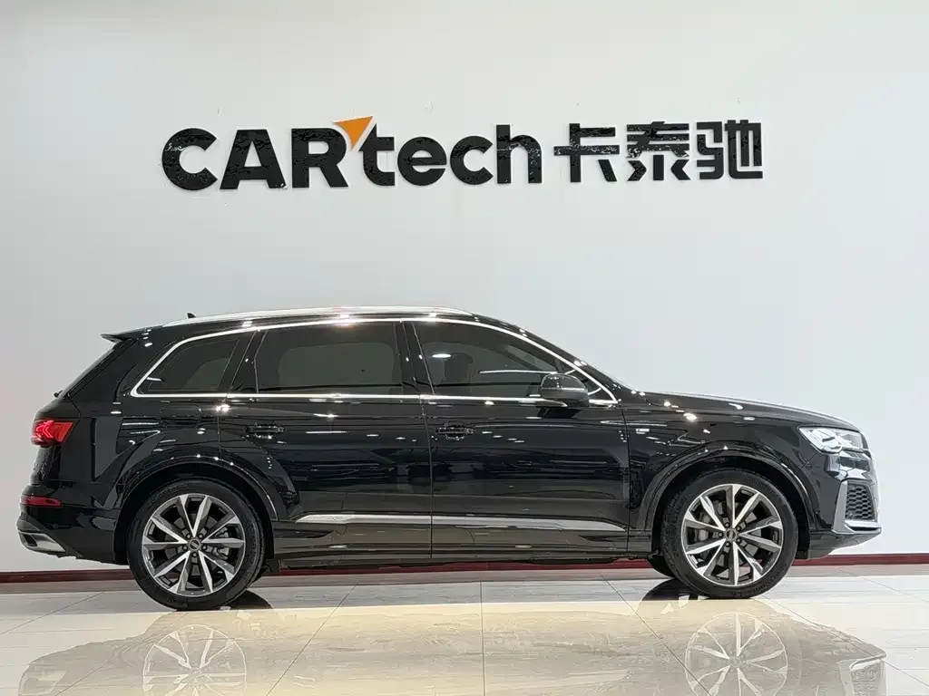 Audi Q7 — фото 3