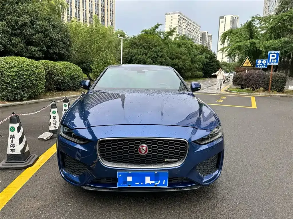 Jaguar XEL — фото 10