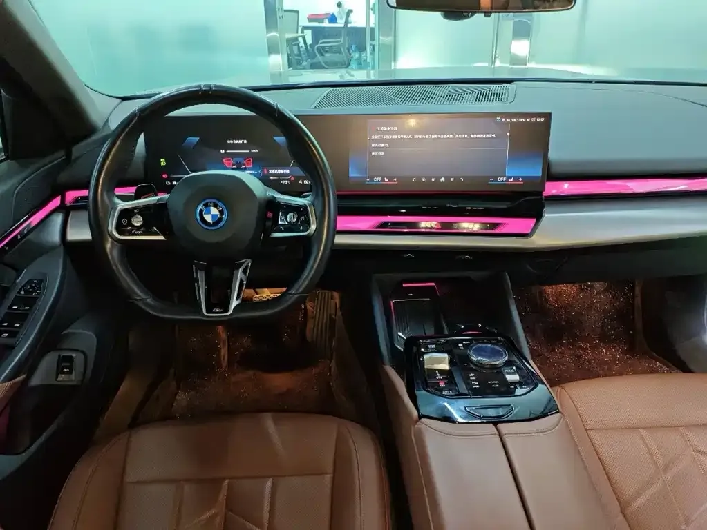 BMW i5 — фото 6