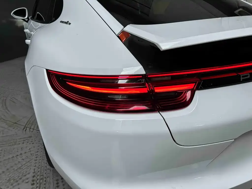 Porsche Panamera — фото 10