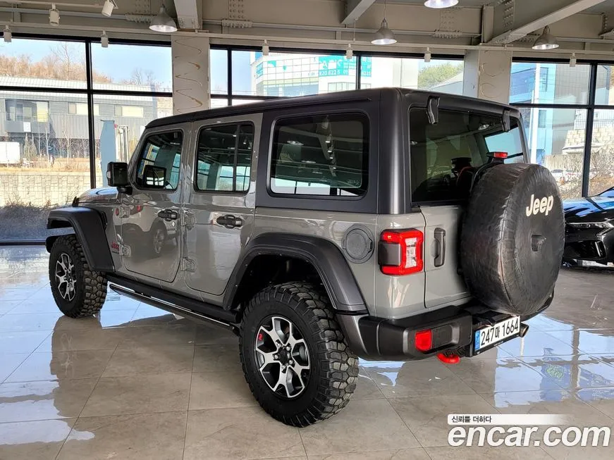 Jeep Wrangler — фото 9
