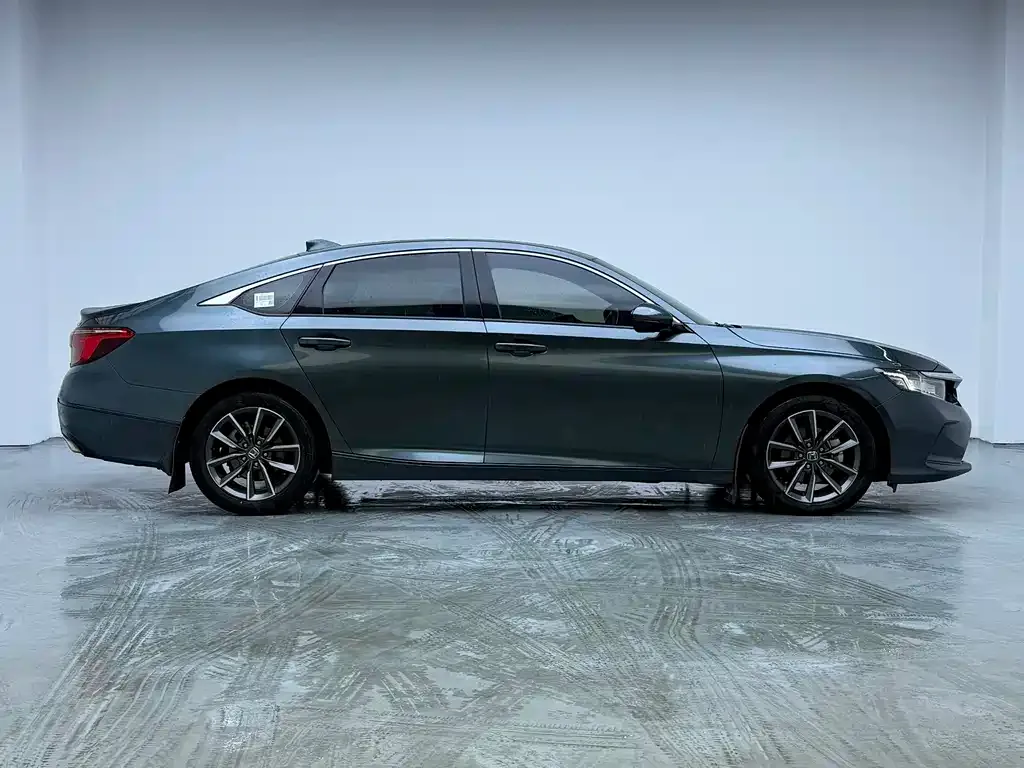 Honda Inspire — фото 10