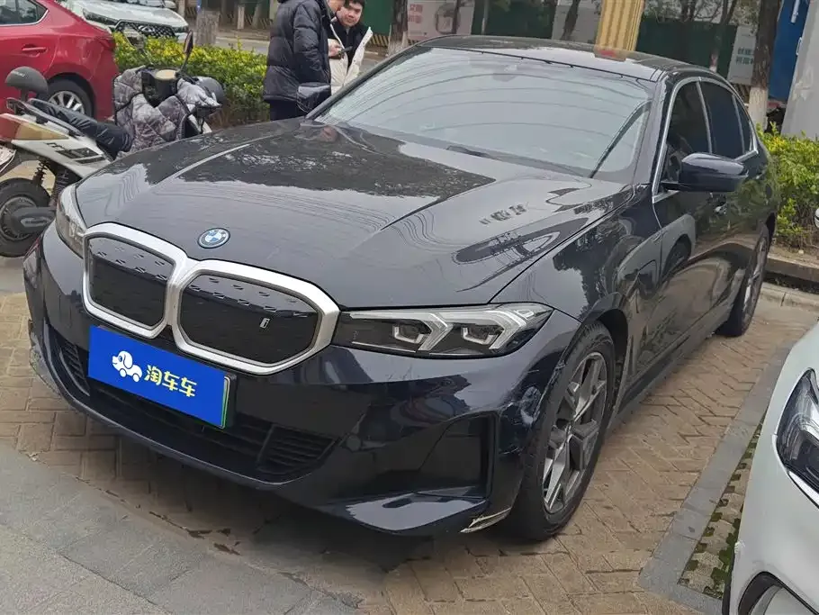 BMW i3 — фото 1