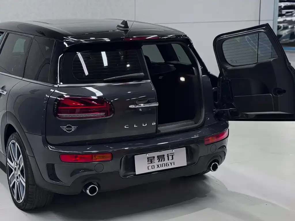 MINI Clubman — фото 6