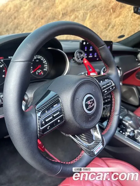 Kia Stinger — фото 10